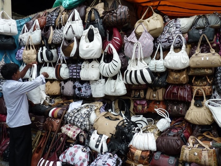 Top Flea Markets in India For Shopaholics