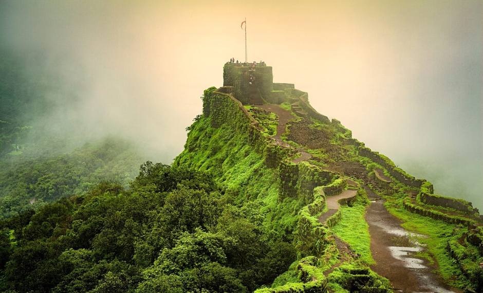 10 Best Getaways From Mumbai To Break From The Rut